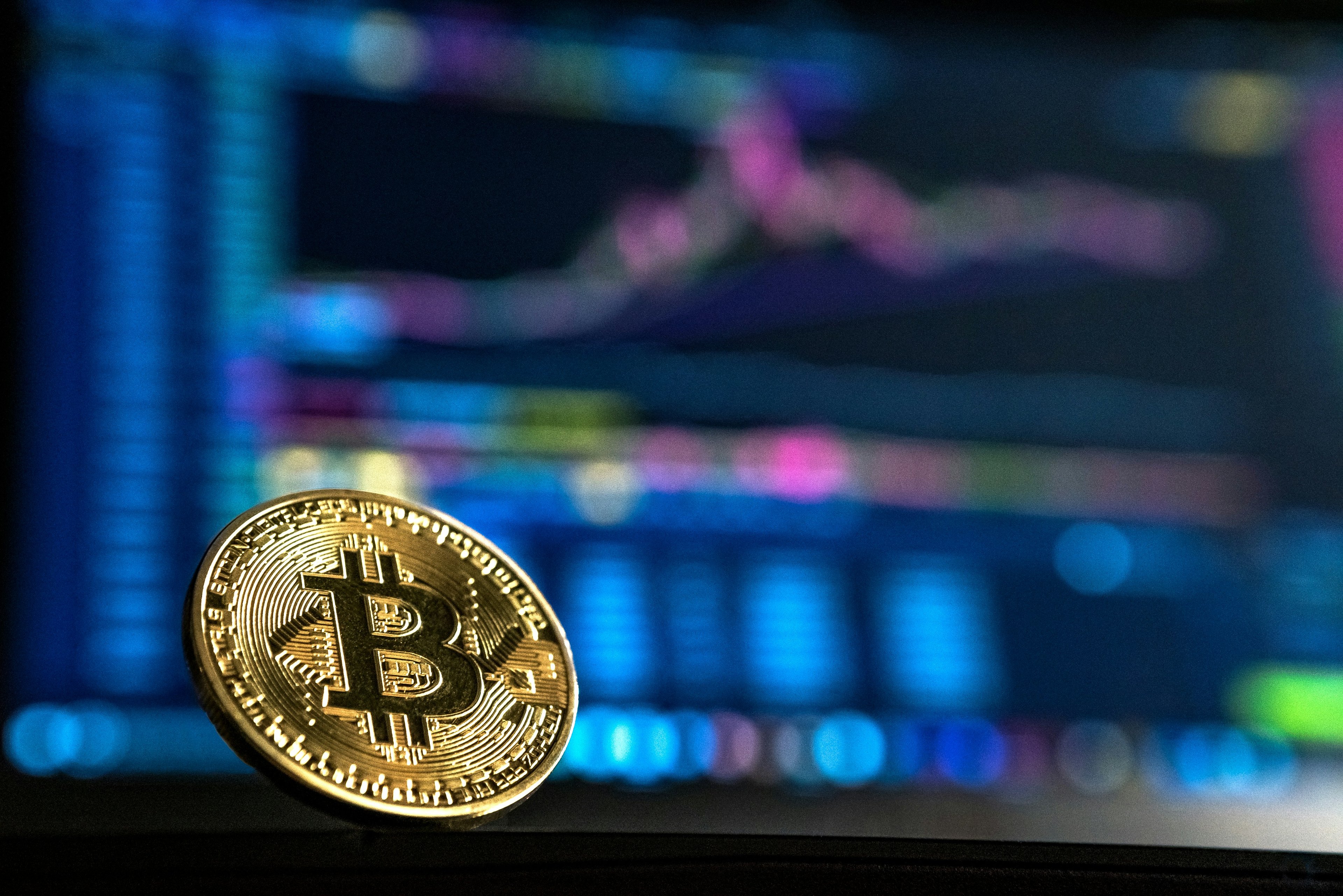 Baixa Volatilidade do Bitcoin Não Significa Baixo Risco
