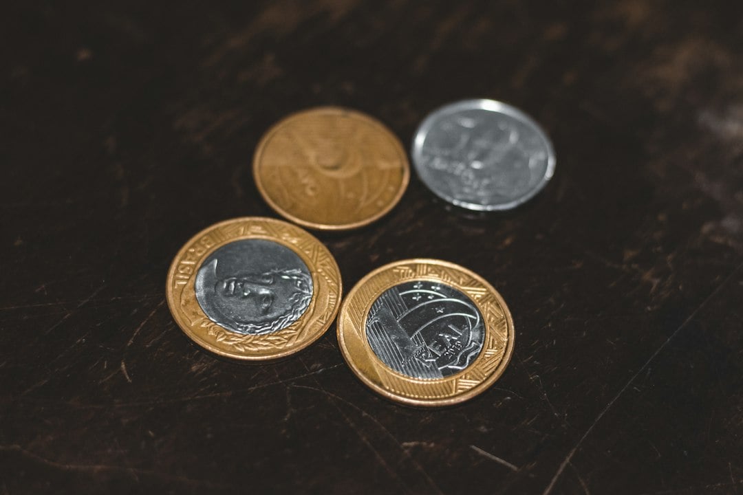 USD BRL Exchange Rate at R$5.08: Dollar Rises 0.44% Against the Real